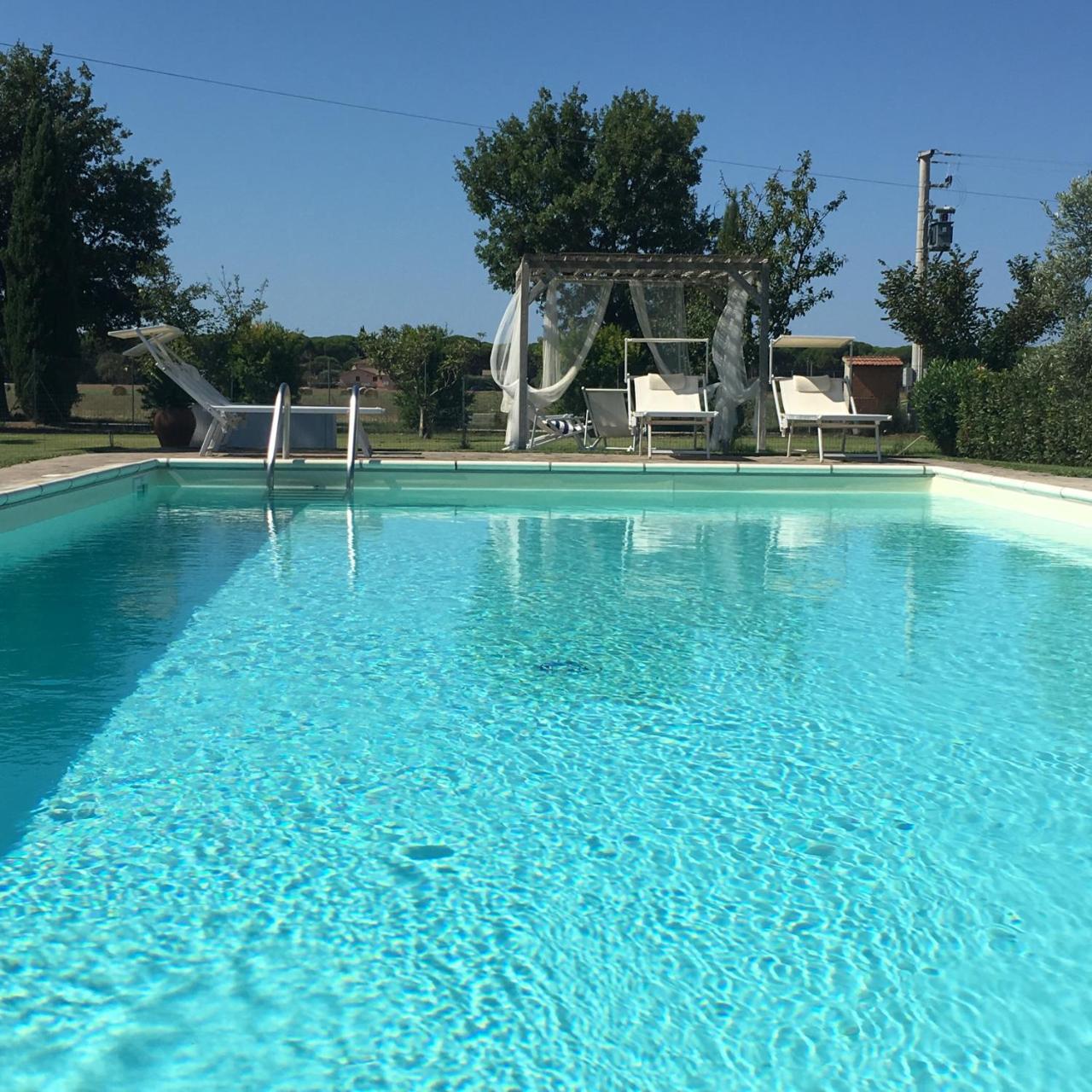 Agriturismo Beveraggio Appartamenti Marina di Grosseto Luaran gambar